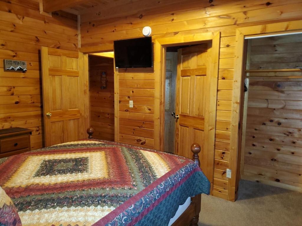 Story Brook: Beautiful True Log Cabin! Close To Dollywood, State Park, And More! Sevierville Eksteriør bilde