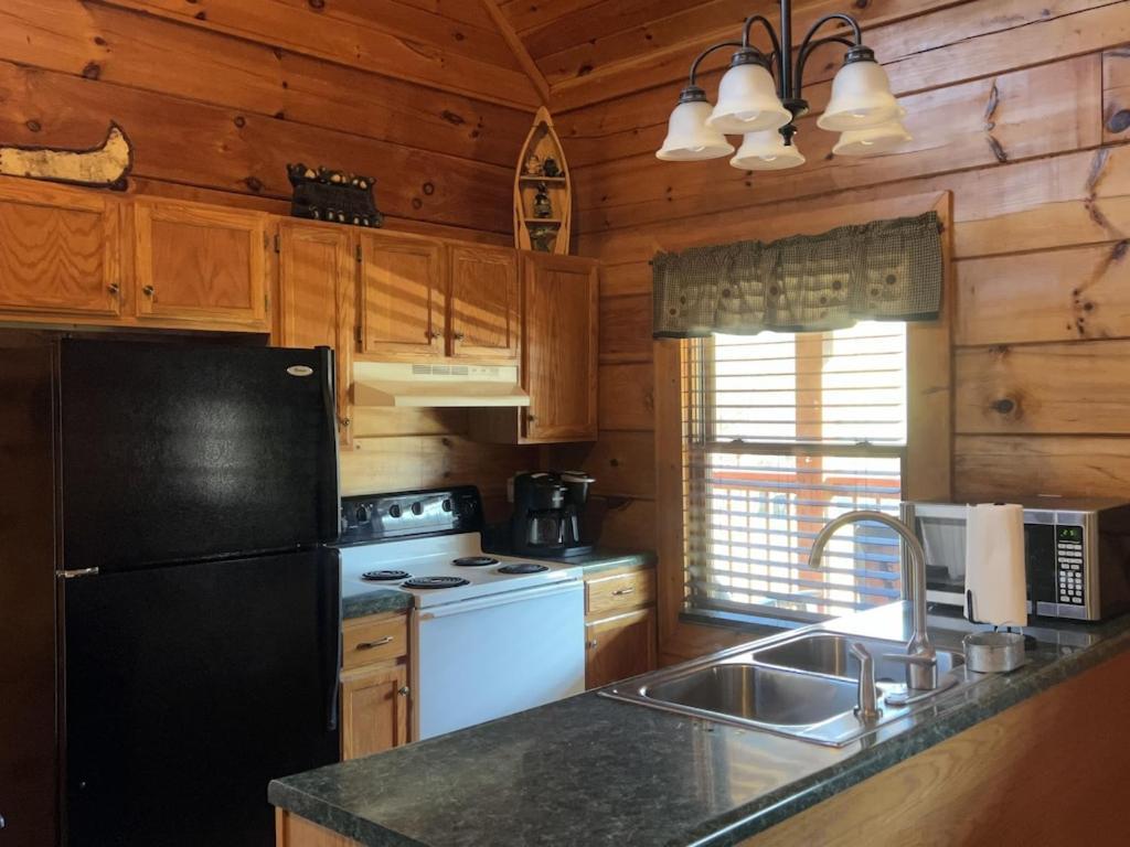 Story Brook: Beautiful True Log Cabin! Close To Dollywood, State Park, And More! Sevierville Eksteriør bilde
